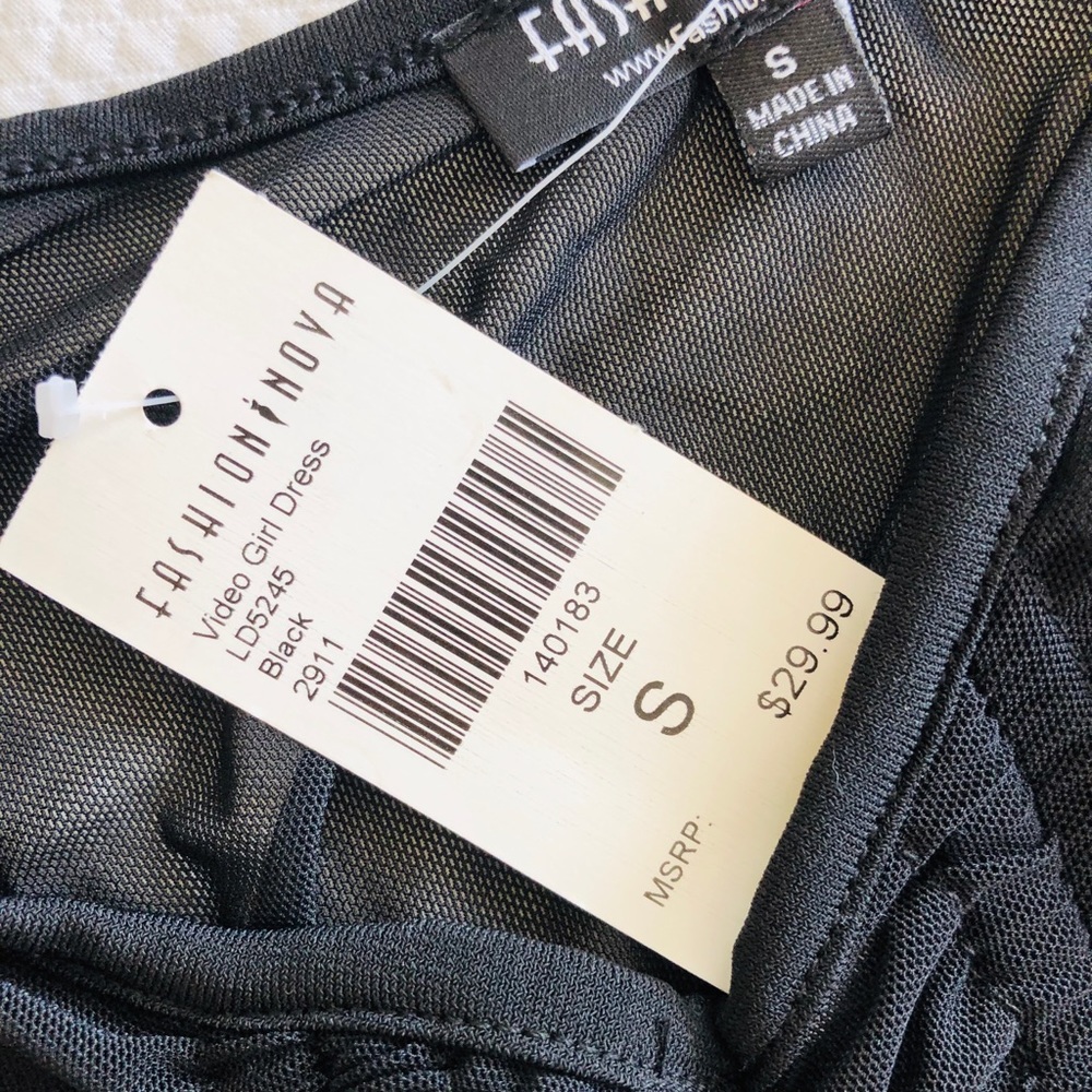 Dress - Picture 3 of 5